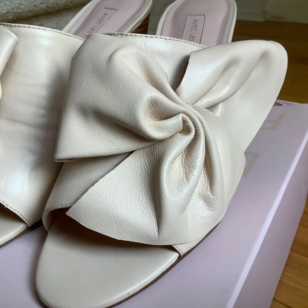 Avec Les Filles Marie Leather Bow Block-Heel Slide Sandals Pink Sand Nappa SZ 9